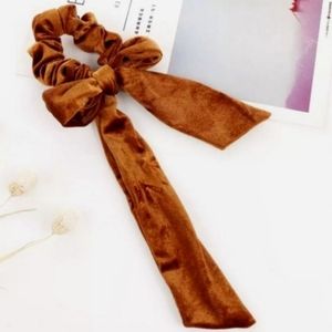 Allison Velvet Hair Bow - Chestnut
